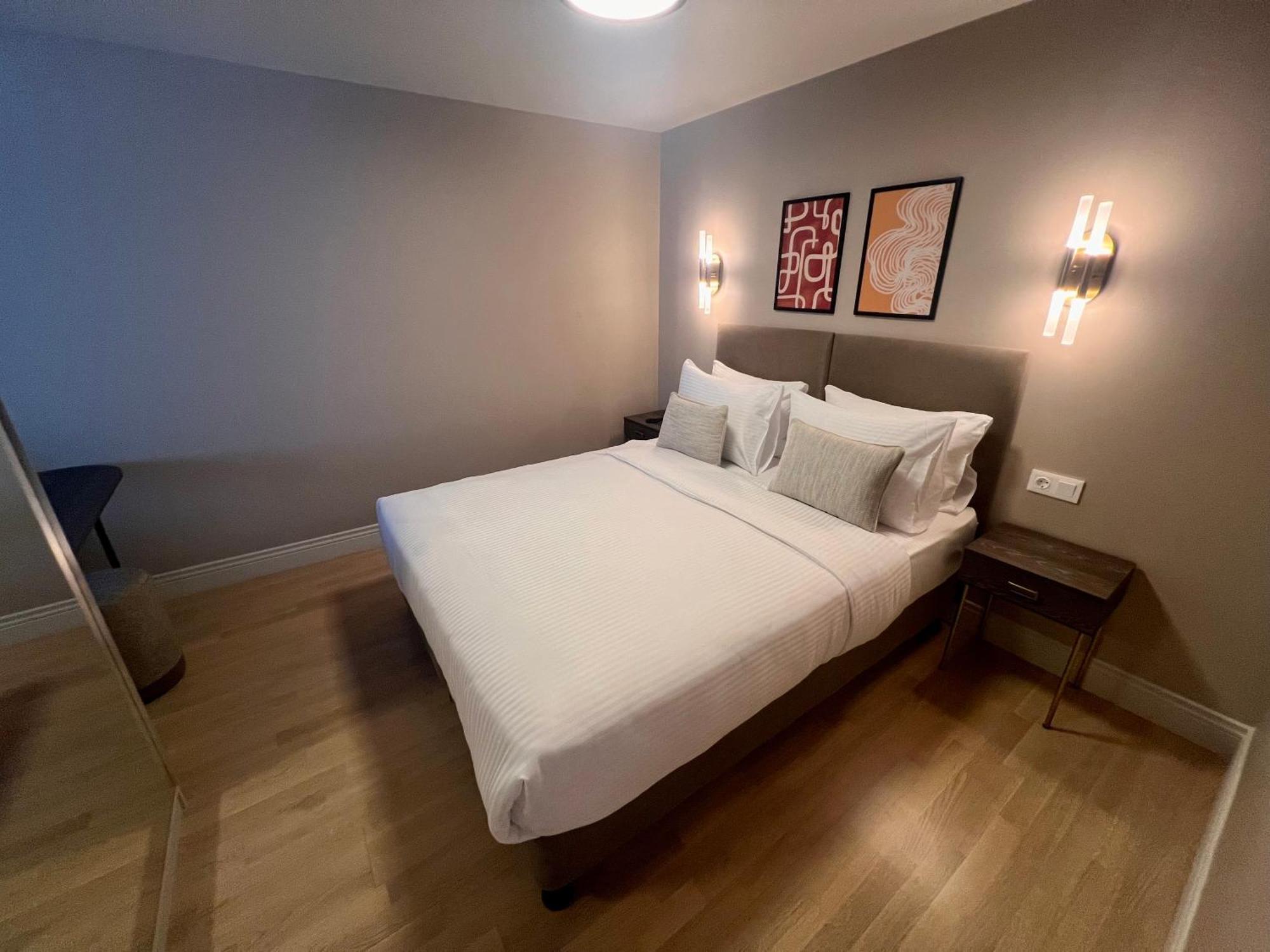 Weingart Suites Hotel Istanbul Exterior photo