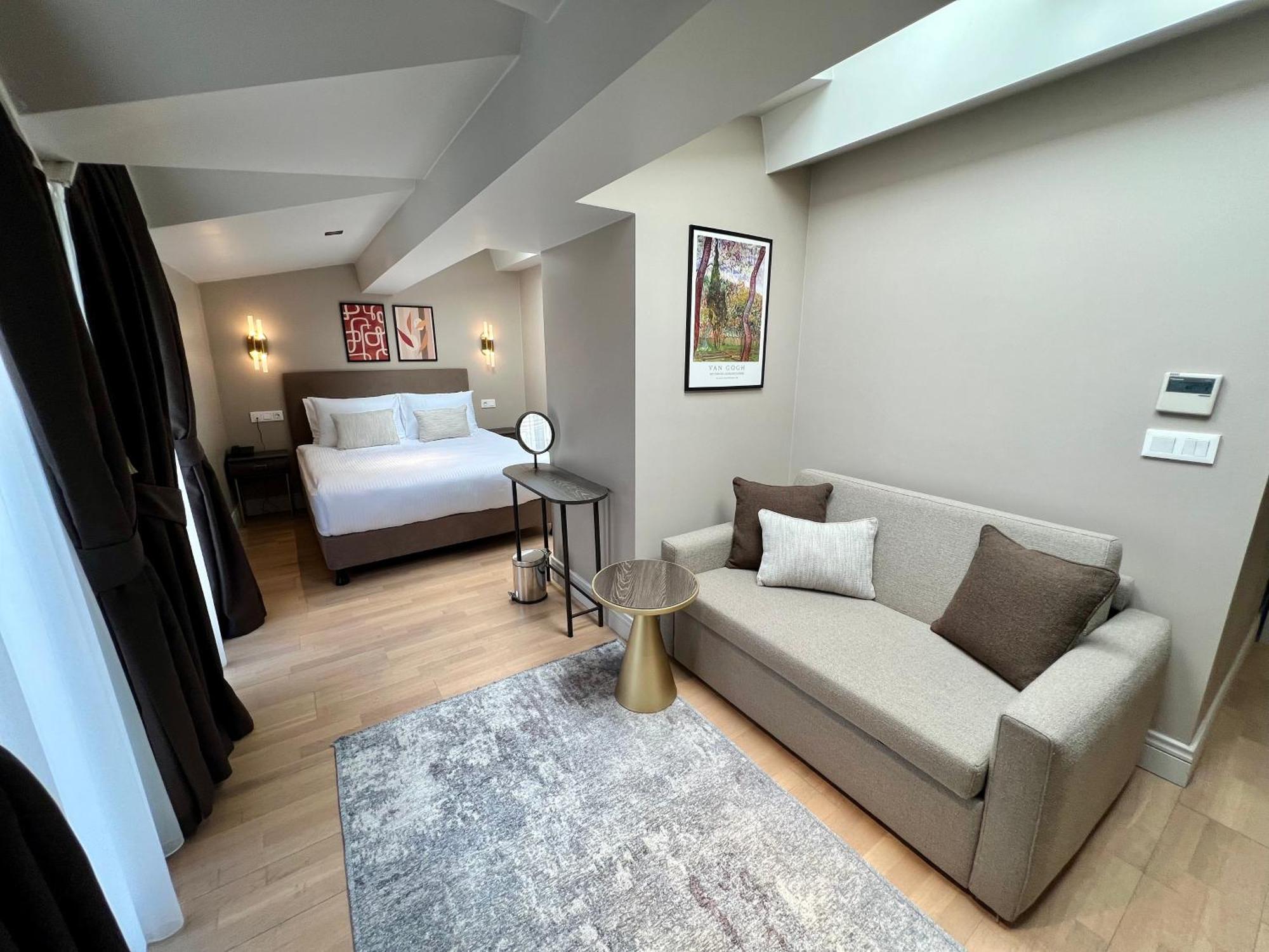 Weingart Suites Hotel Istanbul Exterior photo